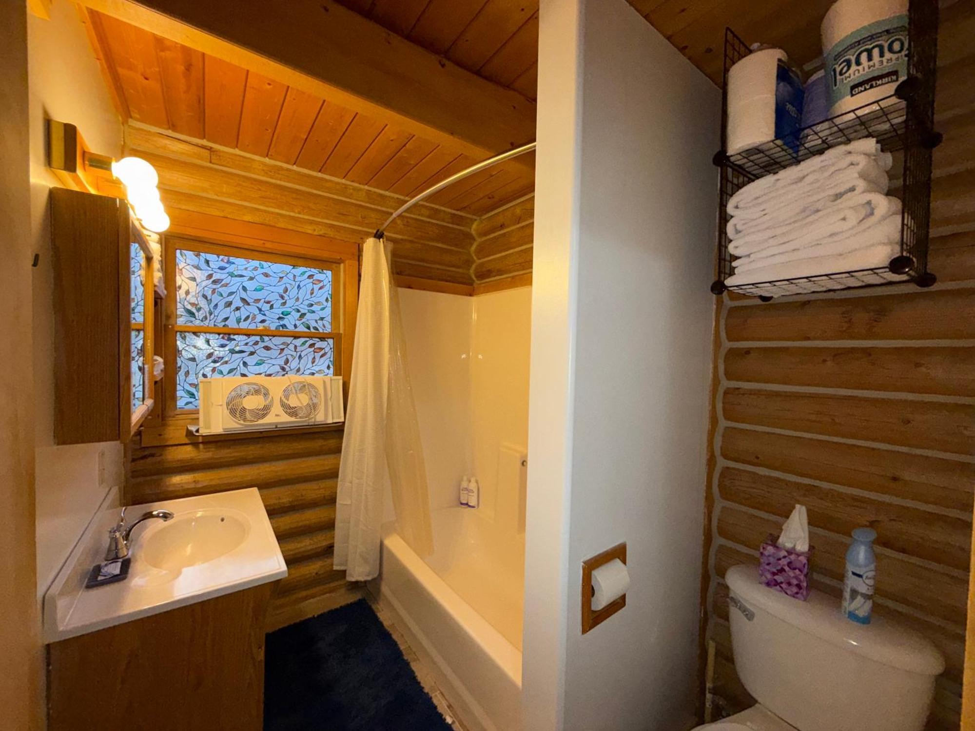 Talkeetna Log Cabin With Hot Tub Unit 2 Extérieur photo
